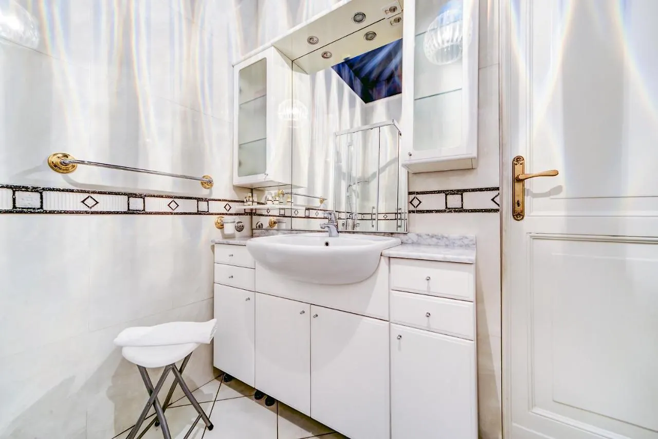 Classic Marconi Apartment By Wonderful Italy Bolonia