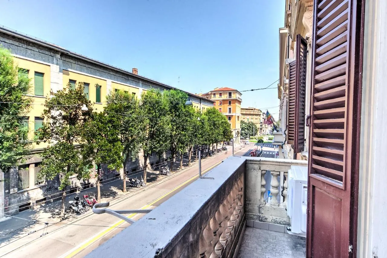 Classic Marconi Apartment By Wonderful Italy Bolonia